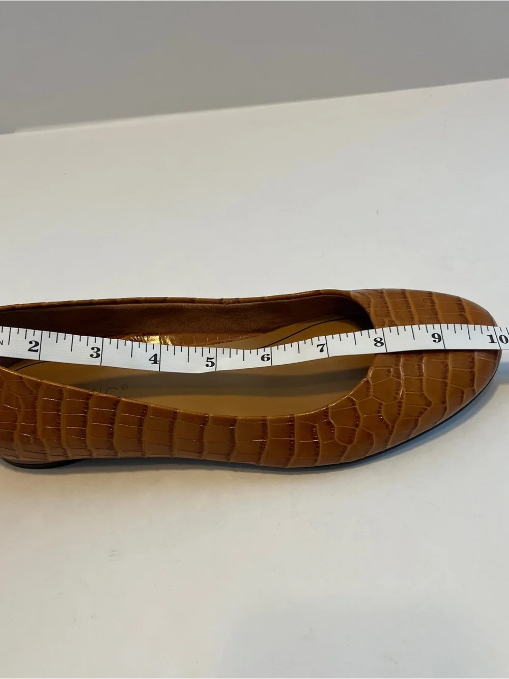 Vionic ballet flat size 7.5 leather Croc-Embossed women shoes casual new without